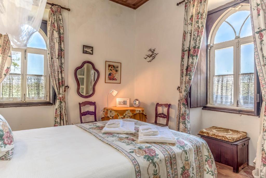 FLH Tavira Country House room 5