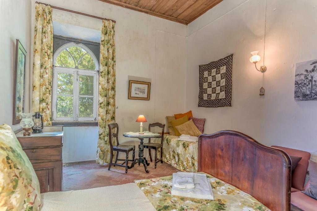 FLH Tavira Country House room 6